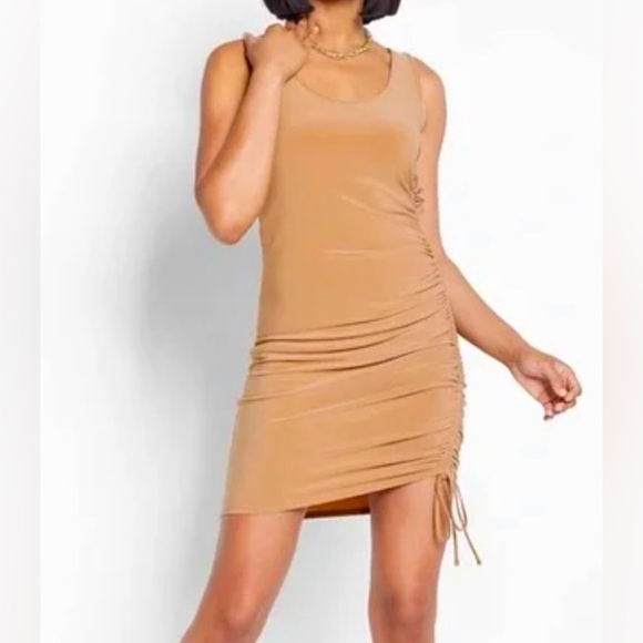 Express Dresses & Skirts - NWT Express Ruched scoop neck, sleeveless dress, size XS